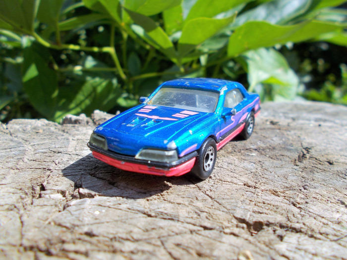 matchbox ford t-bird coupe 1987 thailand