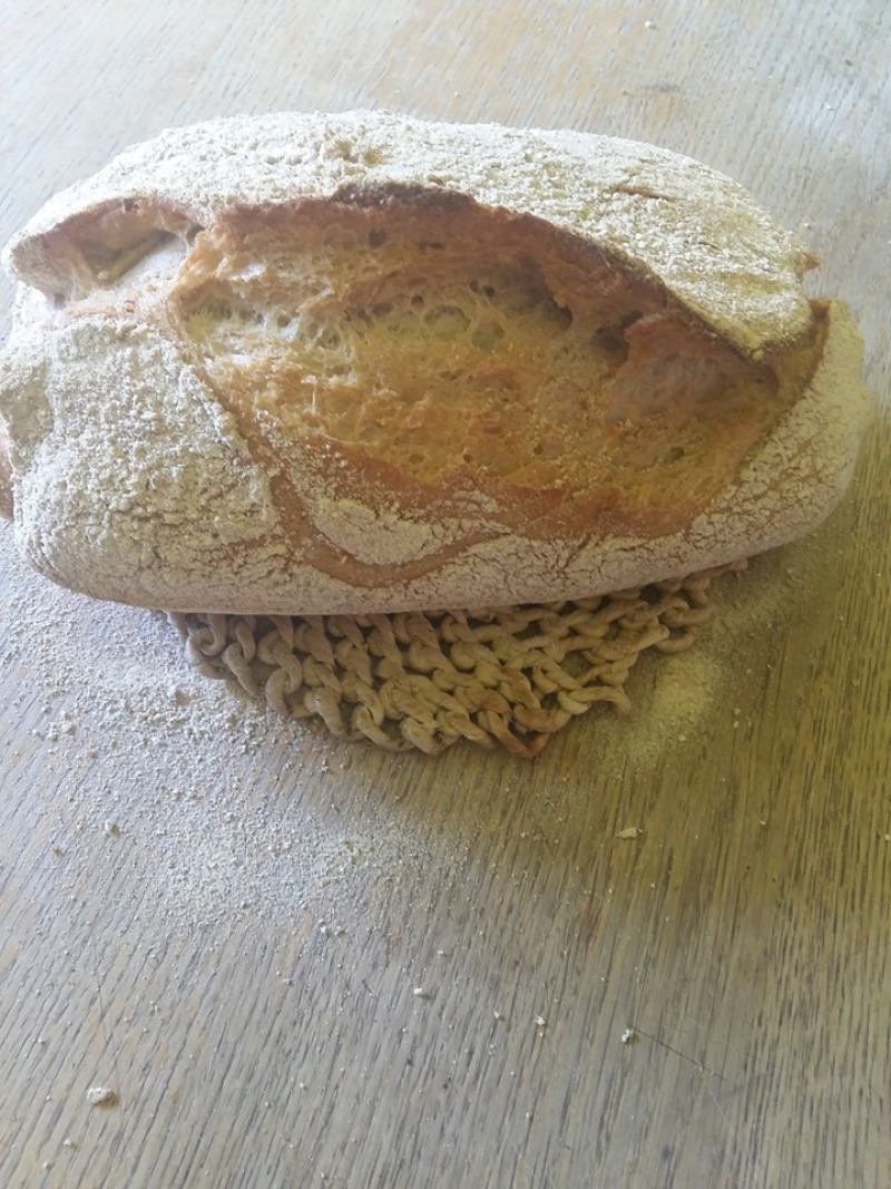 élesztő kenyér római tál
