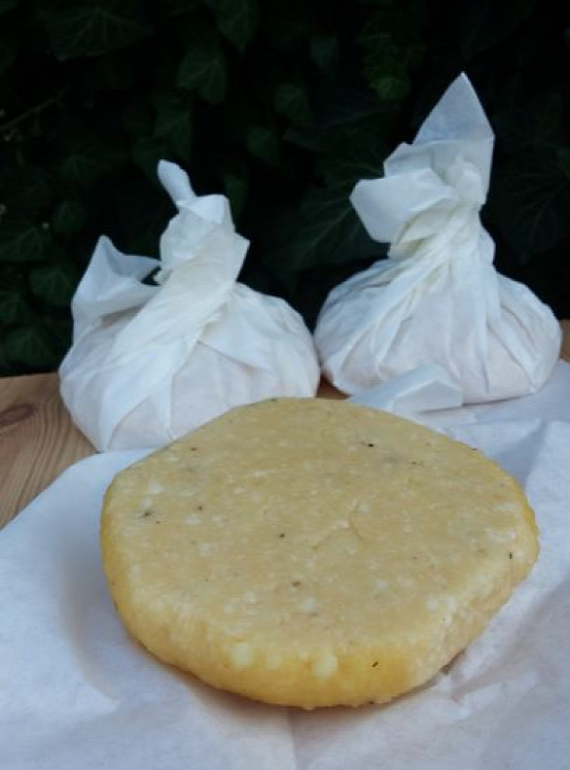 tej túró gasztroajándék metélő hagyma sajtkészítés