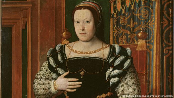 Nostradamus Próféciák Centuriák Medici Katalin II. Henrik francia király CoolTour