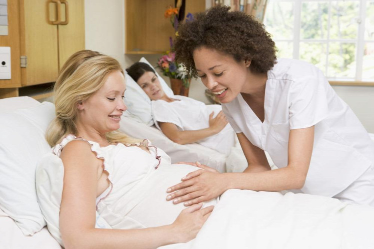 Gólyanéni szülés kórházi csomag mit vigyünk a szülőszobára