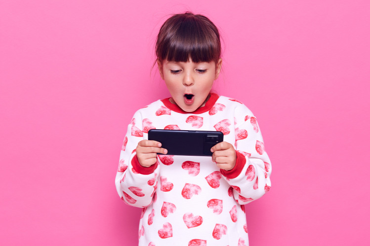 Tünde okostelefon gyereknevelés biztonságos internet