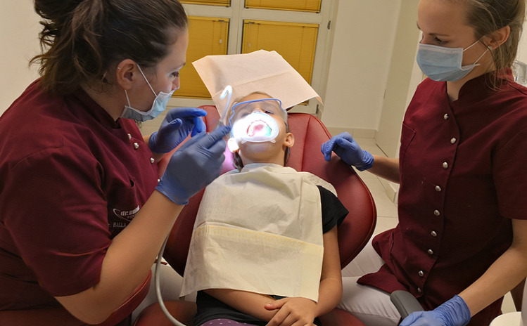 Tünde fogorvos barázdazárás gyermekfogász