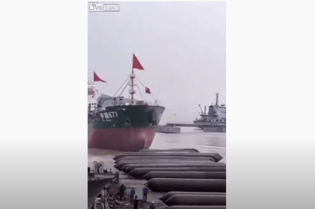 dokk száraz hajó partra futás ballon
